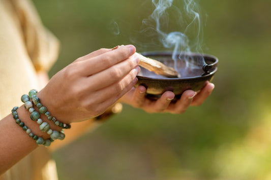 Jahreszeitenrituale: Wie du bewusst durch Frühling, Sommer, Herbst & Winter gehst